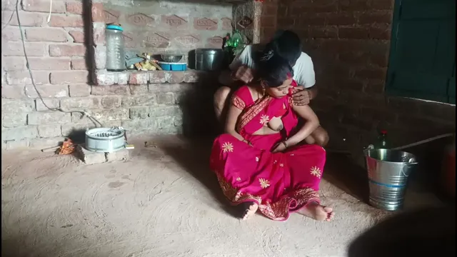 Watch Village MMS Scandal Bhabhi and Devar's Wild Orchard Kanda full viral video leaked