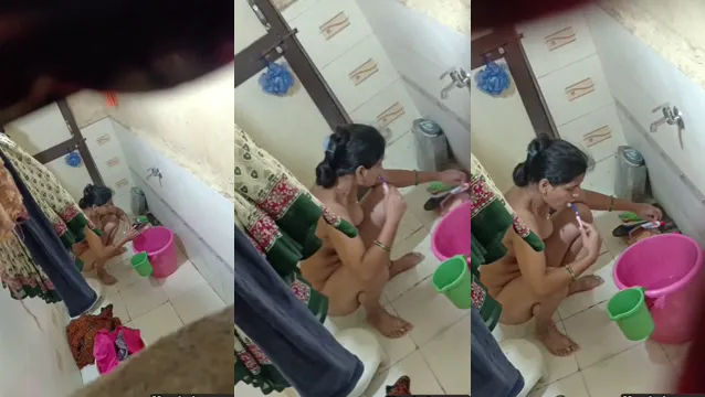 Istri Bangladesh Hot Berbadan Telanjang di Kamar Mandi Sedang Basah