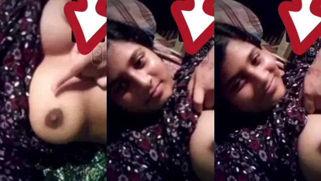 Étudiante en médecine indienne montre ses seins lors d'un appel vidéo pendant son quart de travail