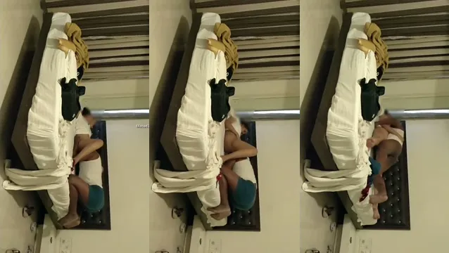 Desi manželka si nechá lezout a prcat v hotelovém pokoji