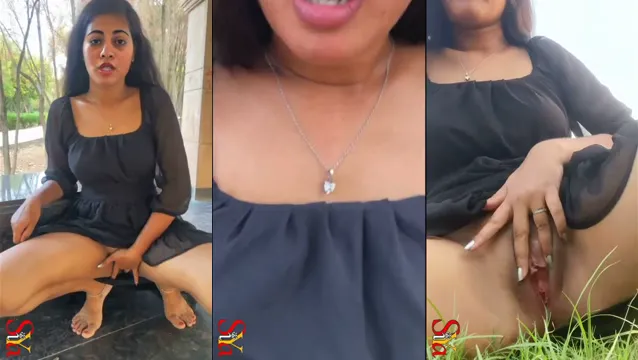 Den här desi-tjejen fingrar sin våta fitta vilt i HD XXX-video