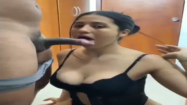White Gori Girlfriend Gives Desi BF a Mind-Blowing Bikini Blowjob
