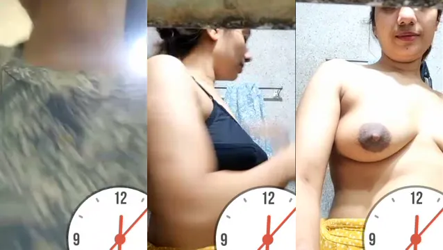 Watch ভাবী ভিডিও কলে সেক্স শো দেখানোর সময় তার বড় বোস্ট খুলে দেখানো full viral video leaked