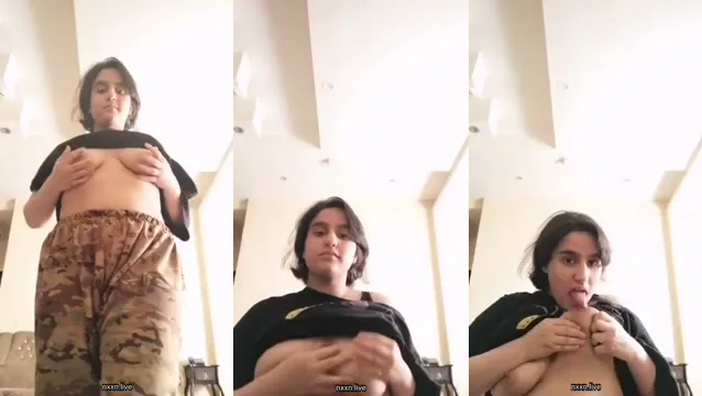La fille musulmane montre ses gros seins à son petit ami desi dans une vidéo de tease torride