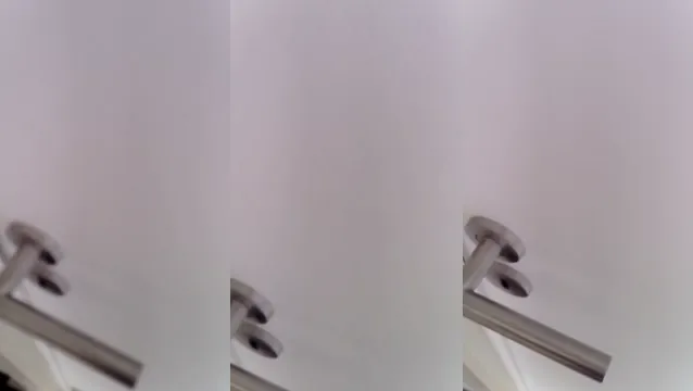 Teen Babe Screams as She Gets Pounded in First Sextape