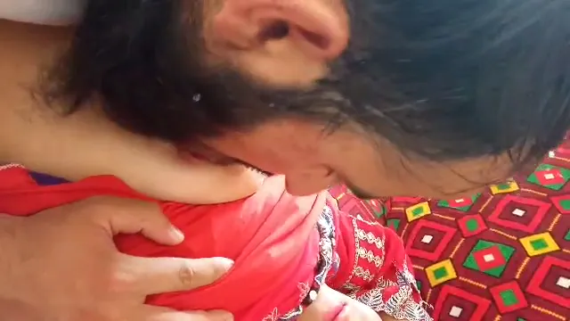Watch Paki Bhabhi Chupando Pechos - Insano Clip Viral de Sexo MMS full viral video leaked