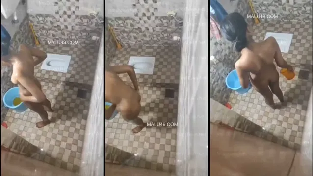 Hot American Sister Caught in the Shower on Hidden Cam