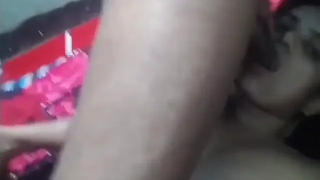 Watch Seductive Bengali Bhabhi Gives Mind-Blowing Lollipop Blowjob full viral video leaked