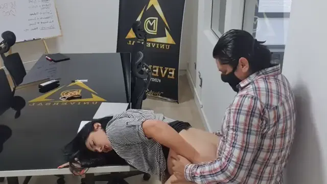 Watch Ofiste Şefimle Seks full viral video leaked