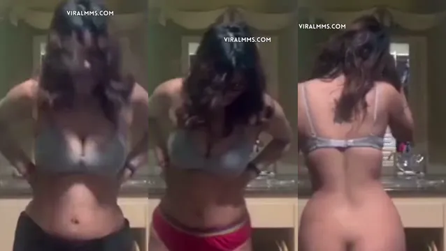 Watch Desi Bhabhi na Malalaking Boobs at Juicy Ass Mirror Pose full viral video leaked