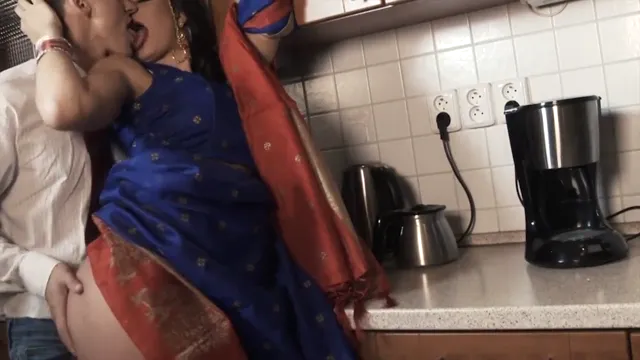 Watch Bangladeshi Babe Rides Pakistani Boyfriend in Wild Hotel Room Session full viral video leaked