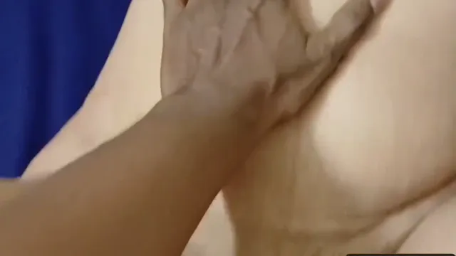 Moglie Mallu Dà Pompa poi Viene Scopata Forte nel Video Leak HD