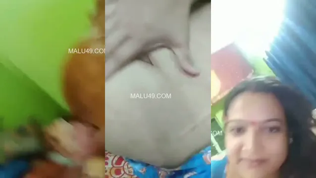 Horny Bangla Wife Strips and Spreads Her Juicy Boobs and Pussy in Desi Style