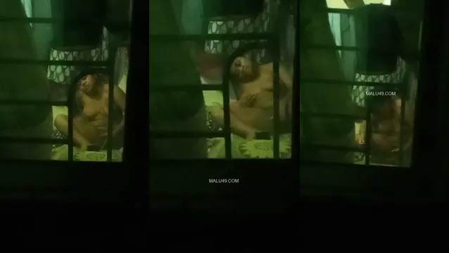 Horny Desi Girl Fingering Herself Wildly on Video Call - Viral Bangla Sex Leak