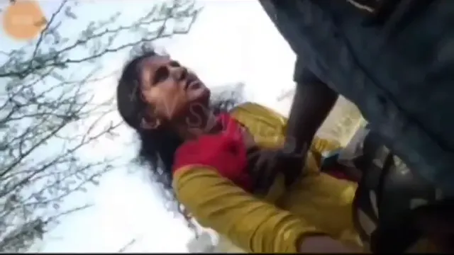 Watch Tamil Sister Gives Brother a Steamy Outdoor Blowjob and Handjob full viral video leaked
