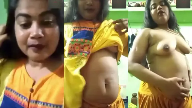 Watch বাংলাদেশী মমের ভিডিও কল লীক এক dinasty মোমের গোপন প্রেমিকা full viral video leaked