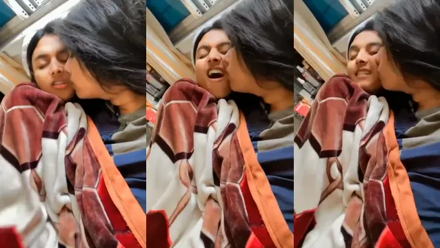 Watch Cousin Sisters Lesbian Fun Sa Ilalim ng Family Blanket - Ipinapalaya ang Kagustuhan na Ipinagbabawal full viral video leaked