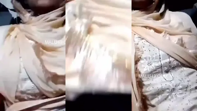 Watch Desi Bhabhi Teases Her Massive Boobs in a Sizzling Bangla Sex Show full viral video leaked