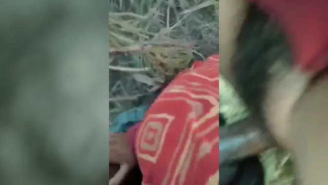 Desi BF Pounds Tight Pakistani Pussy in Wild Jungle Action