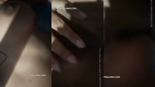 Watch Ukradený MMS Video Indická Teenagerka si maslí na mokrou Pizdu full viral video leaked