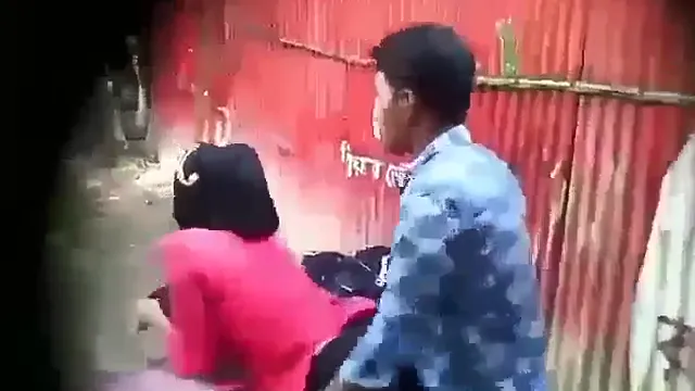 Park Girlfriend Blowjob Video - Sucking Off in the Park