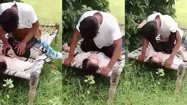 Watch Desi-bygdeflicka fångades på film med vild sex på allmän plats i utläckt MMS-video full viral video leaked
