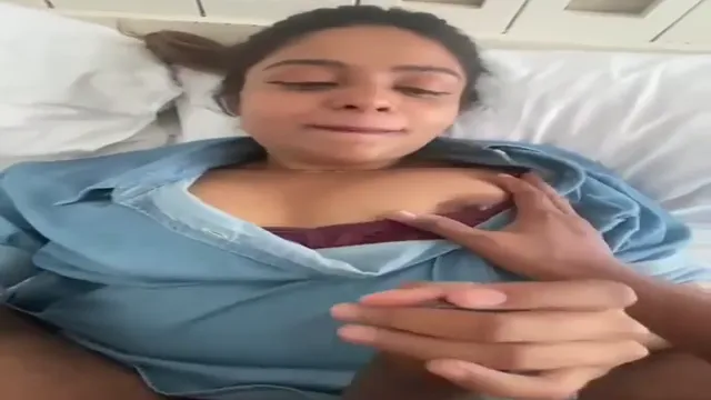 Watch Desi GF Gives Blowjob in Blue Shirt Then Gets Pounded in Hotel Room full viral video leaked