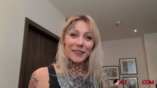 Nayomi Acute Deepthroats Sascha's Massive Cock with Tattooed Throat