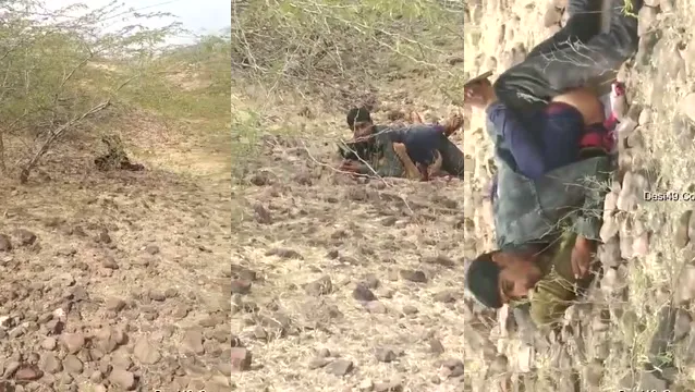 Bangla Girlfriend Getting Pounded Rough in the Field
