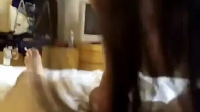 Nupur Bhabhi Damadın Kurutmuş Zilini Yutarak Sıcak Hint Blowjob