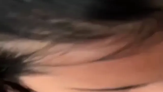 Cunhado Entra no Quarto da Cunhada para Ação Noturna