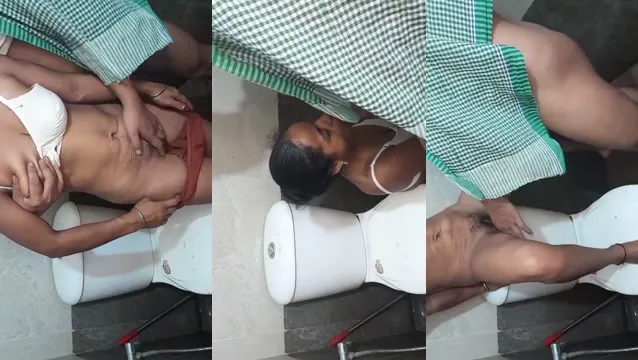 Moglie Desi Dà una Pompa Bagnata in Bagno con Capelli Bagnati