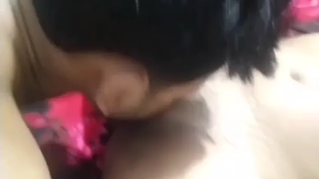 Watch Namorada Desi Chupa Pica e Implora por Transa Bruta em Casa Vazia da Aldeia full viral video leaked