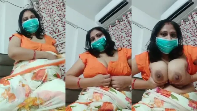 Meenakshi Hindi BF Videos - Hot Lesbian Licking & Hardcore Sex