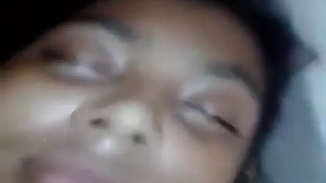 Petite amie bangladaise à l'aveugle hurle alors que son petit ami la baise sans pitié