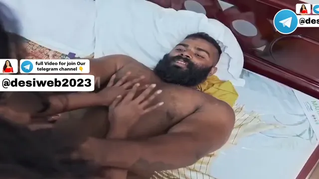 Desi Indian Girlfriend Getting Pounded Rough in Leaked Sex Tape