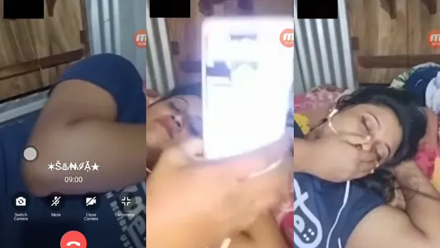 Desi Slum Girl Flashes Boobs on Video Call to Boyfriend