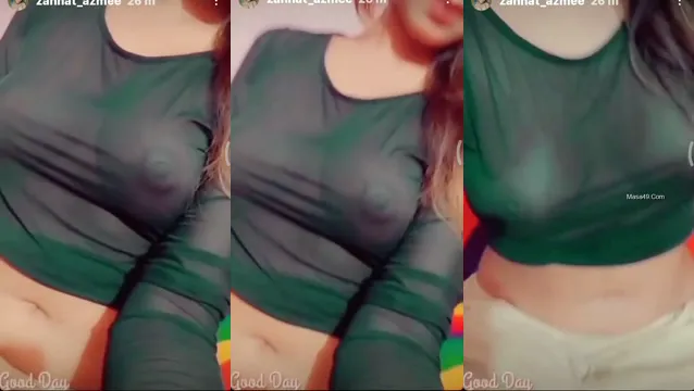 Hot Paki Girl Boobs Revealed in Hotel Room Action