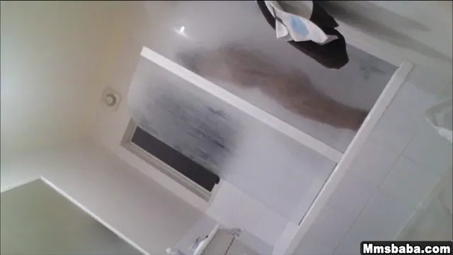 Bengalische Meisje Betrapt Naakt in de Douche in een Virale MMS-Lek