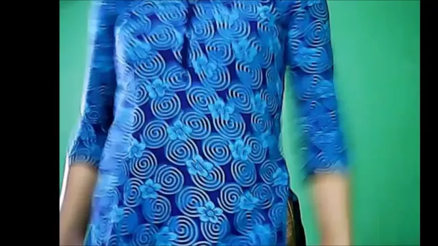 Indian Camgirl Naseem Teases with Nude Navel Exposure on Live Stream