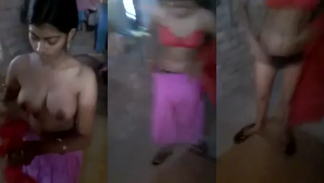 Watch Indian Teen Fucks Herself Wildly on Video Chat After Hot Sexting full viral video leaked