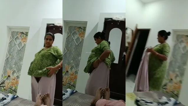 Watch Desi Bhabhi Succhia Seni e Gioca con la Pussy in Camera da Letto full viral video leaked