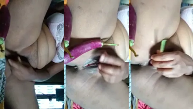 Desi Bhabhi Brinjal Fucking Her Juicy Pussy in Horny Village Wife Veggie Masturbation