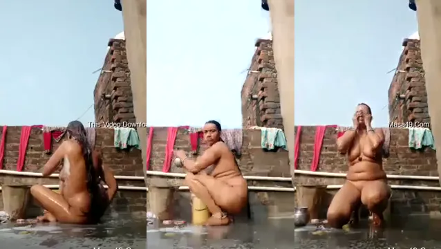 Watch Indická dívka se myje velkými prsy v parní lázně full viral video leaked