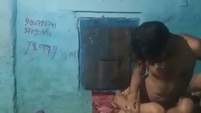 Desi Girl Goes Wild in Nature with Her Lover During Outdoor Sex