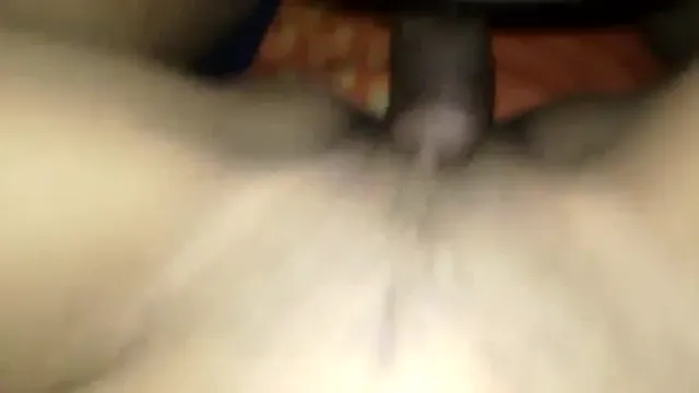 Indian Girl Gives Sloppy Blowjob and Gets Hard Fucked in Leaked Viral MMS
