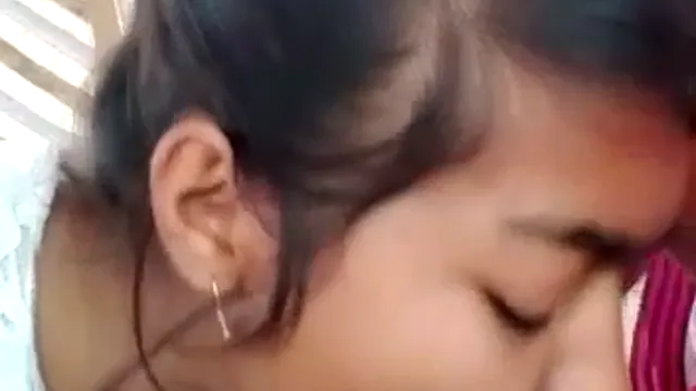 Watch Girlfriend Delivers Mind-Blowing Blowjob in Viral HD Video full viral video leaked