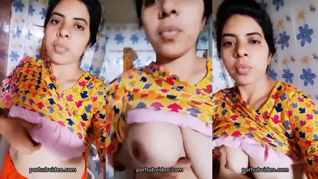 Watch Desi Village Girl Flashing Her Big Boobs in the Fields full viral video leaked
