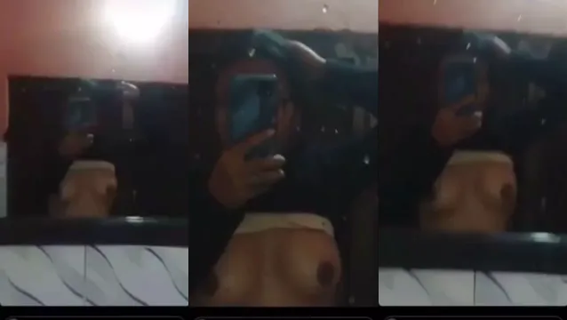 Watch Desigirlen visar sina bröst i en het MMS-video full viral video leaked