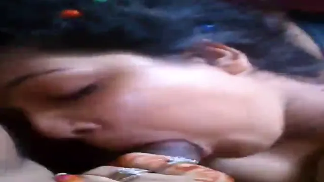 Watch Girlfriend Giving a Mind-Blowing Blowjob in POV Style full viral video leaked